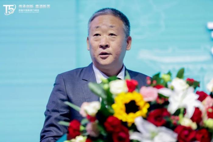 中国酒业协会理事长宋书玉