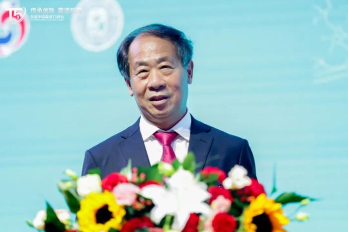 劲牌有限公司党委书记、董事长吴少勋